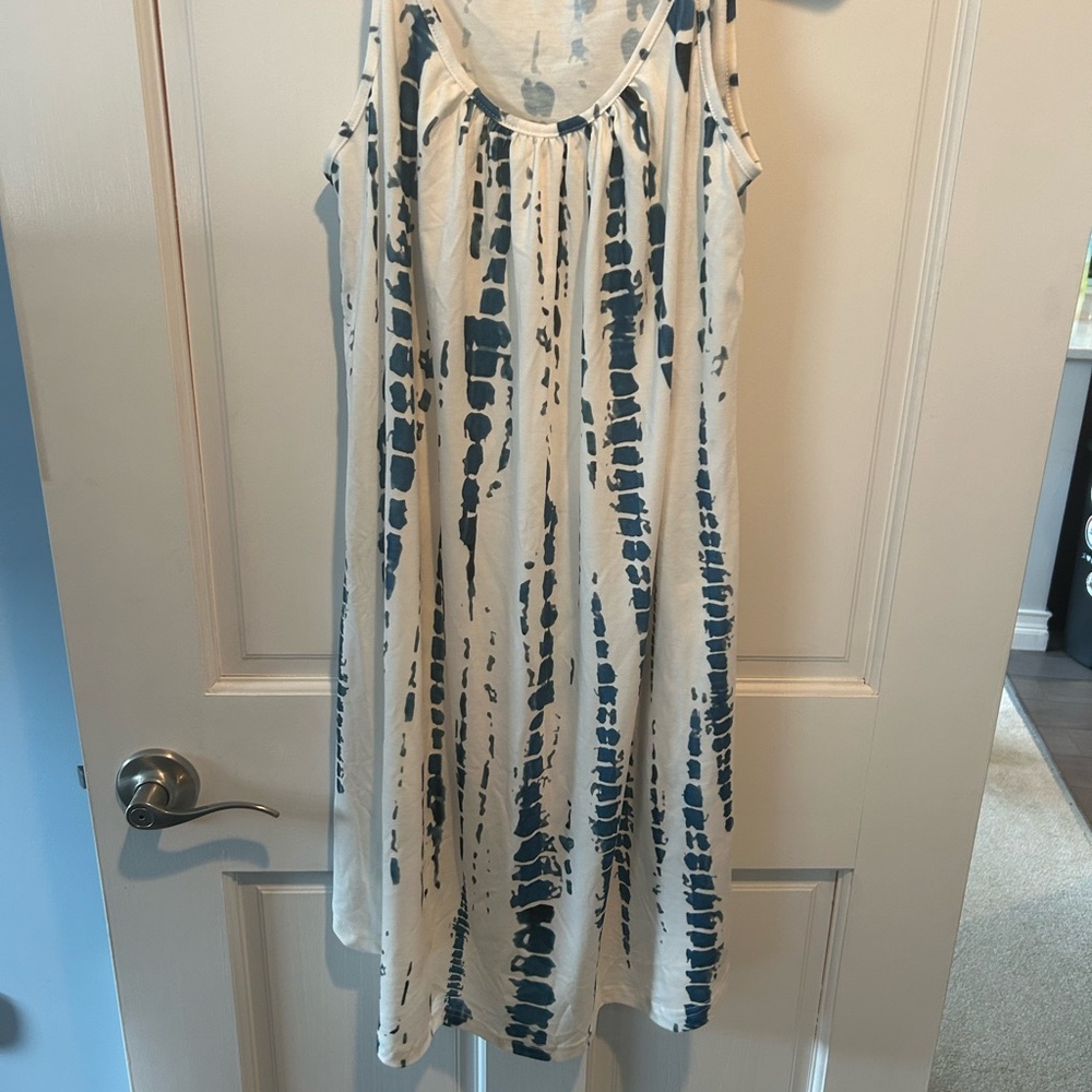 Blue and White Tie-Dye Sleeveless Dress